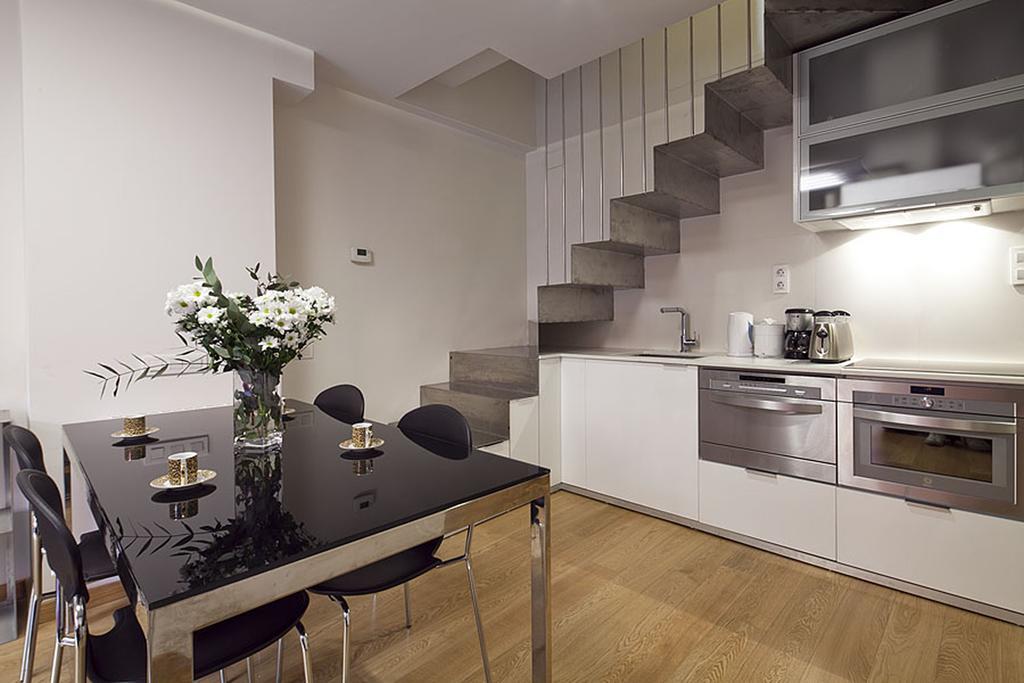 Apartment Barcelona Rentals - Pool Terrace In City Center Екстериор снимка